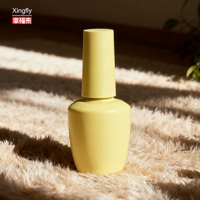 Bom preço 17ml Modern Custom Black Bottle Gel Polish Glass Nail Polish Capacity Nail Art Bottles on-line