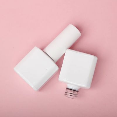Garrafas de 15 ml de esmalte de unhas vazio e suave com revestimento de spray de longa duração
